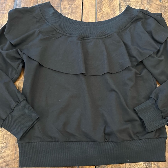 Off Shoulder Small Ruffle Black Sweater-Sweatshirt Long Sleeve large Ruffle New - Picture 6 of 8